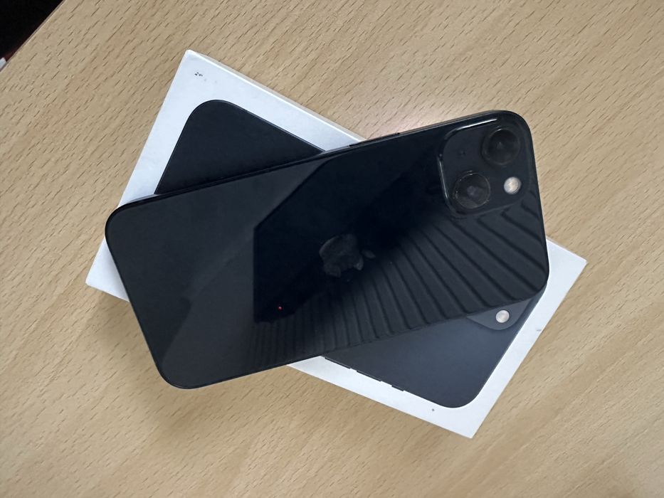 Продам IPhone 13 на 128