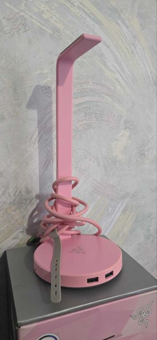 Гейминг аксесоар Razer - Base Station V2 Chroma, Quartz