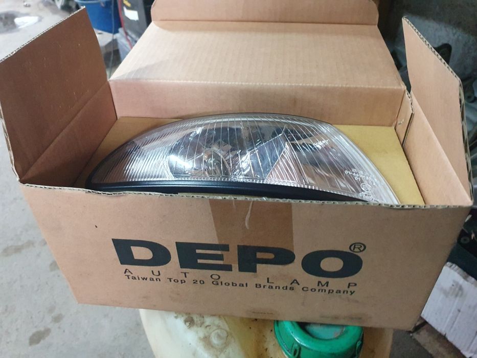 Поворотник audi a4 b5 правый depo хрусталь