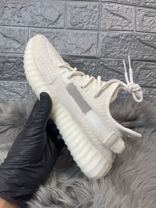Yeezy 350 v2 Bone Pk Premium