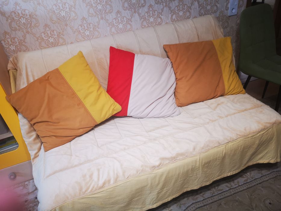 Диван продам б/у