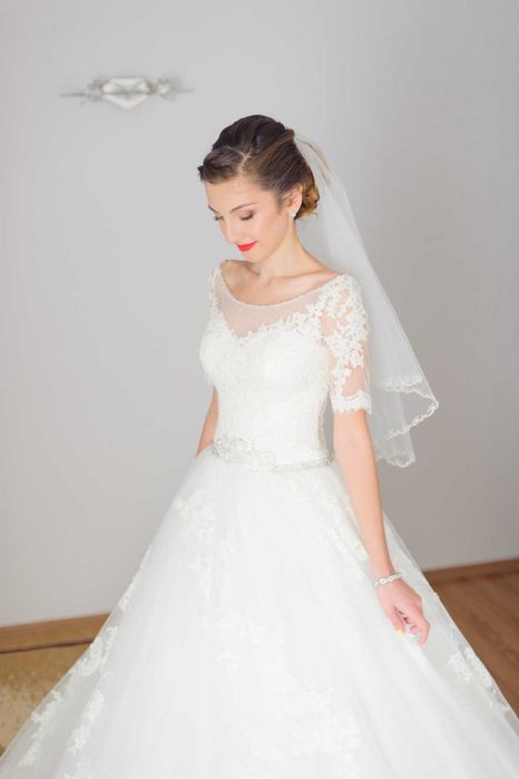 Rochie de mireasa cu dantela - marimea 36
