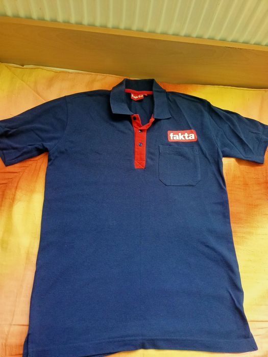 Тениска ,,Fakta""