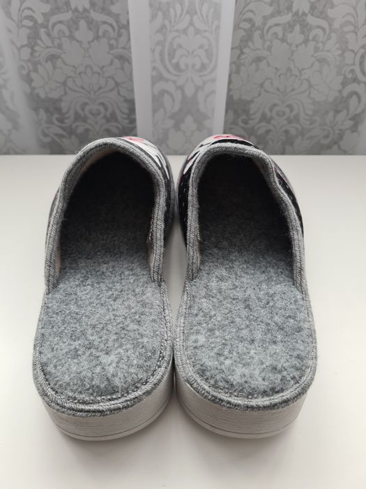 Домашни чехли за вкъщи / топли пантофи произведени в България Mat Star