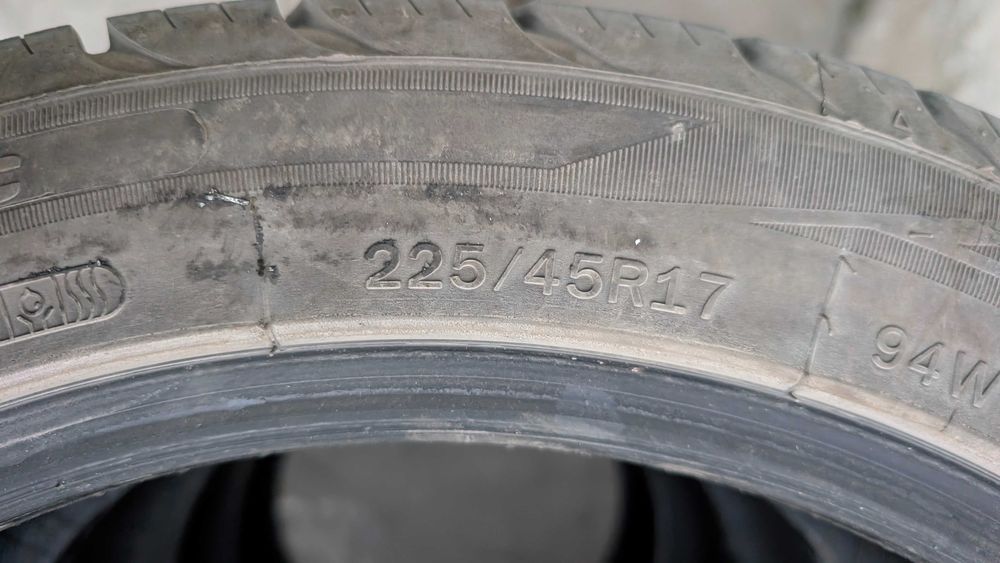 Продам шины 225-45 R17