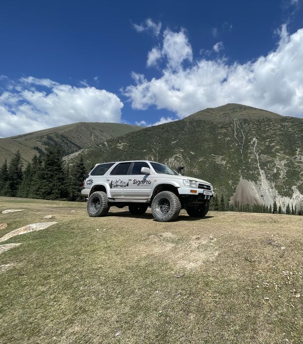 Тойота Hilux Surf Toyota