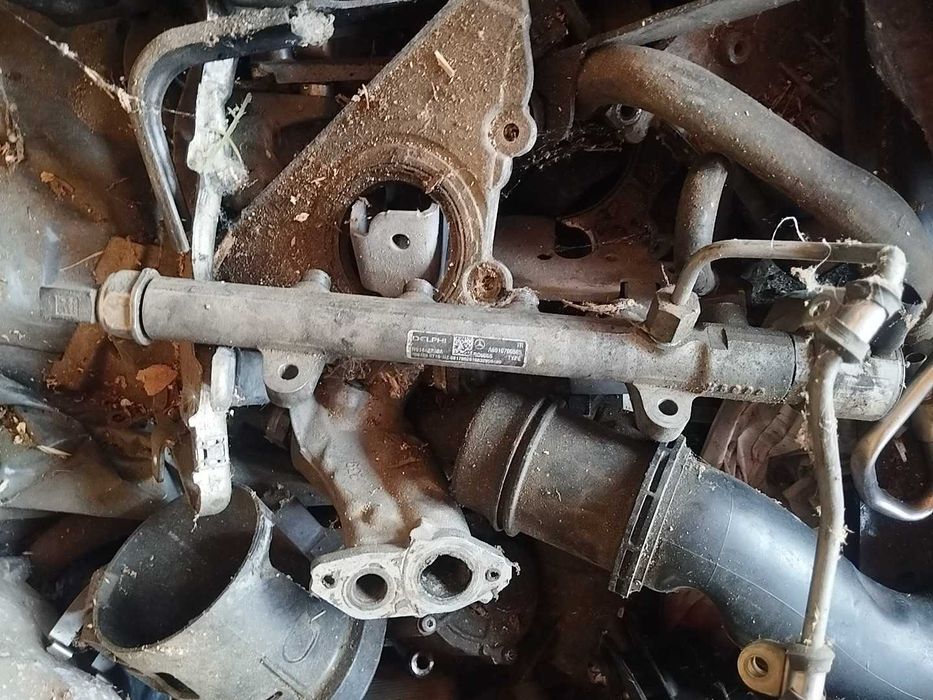Цилиндрова глава OM651 Mercedes 2.5cdi glava mercedes w212