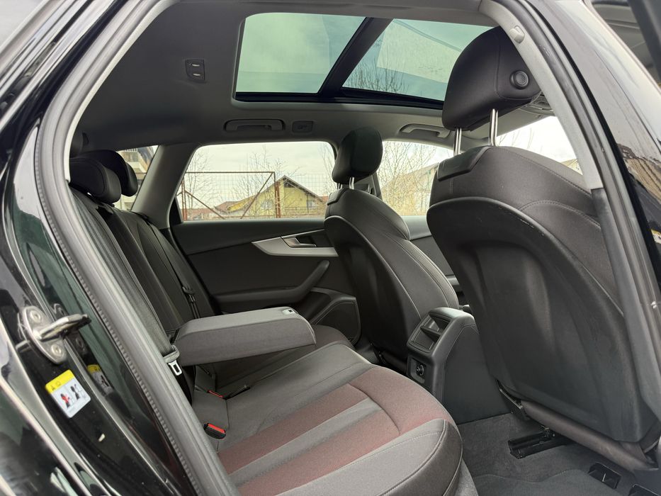 Audi A4 Avant Sport-line 163 cp bord virtual,webasto,trapă panoramică,matrix