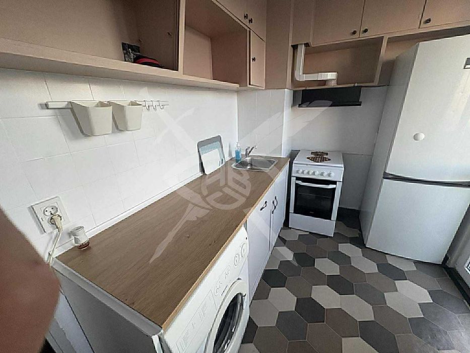 Дава се под наем Тристаен апартамент в София, Бъкстон - 83 кв.м за 618.12 € - Снимка #1