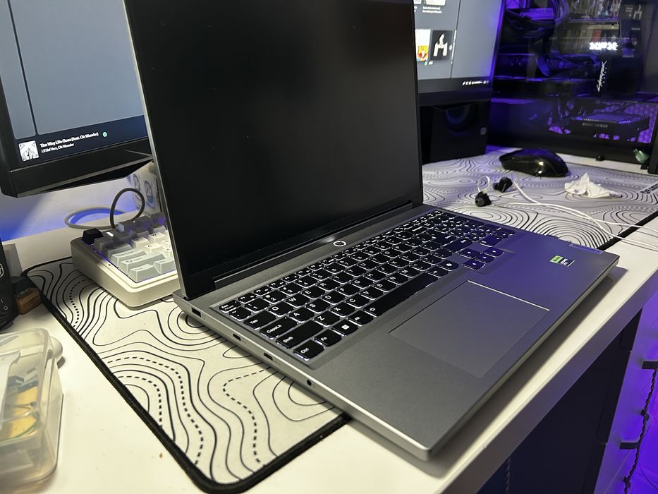 Laptop Gaming Lenovo Legion 5 16IRX9 I9-14600HX