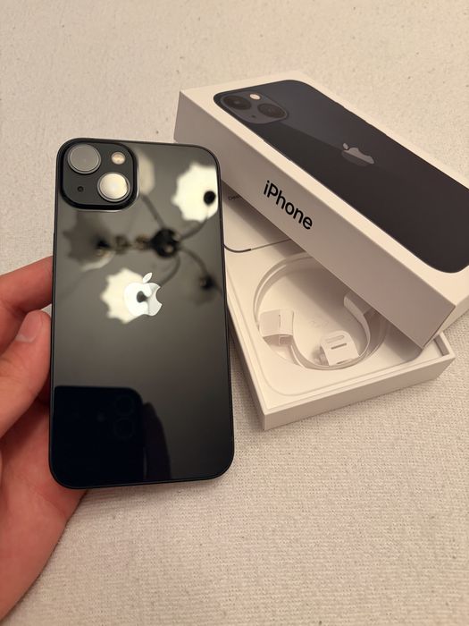 Iphone 13 midnight 128gb +ПОДАРЪК КАФЪФИ