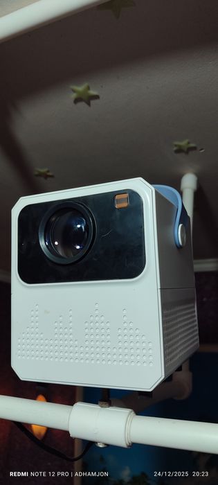 Проектор сотилади