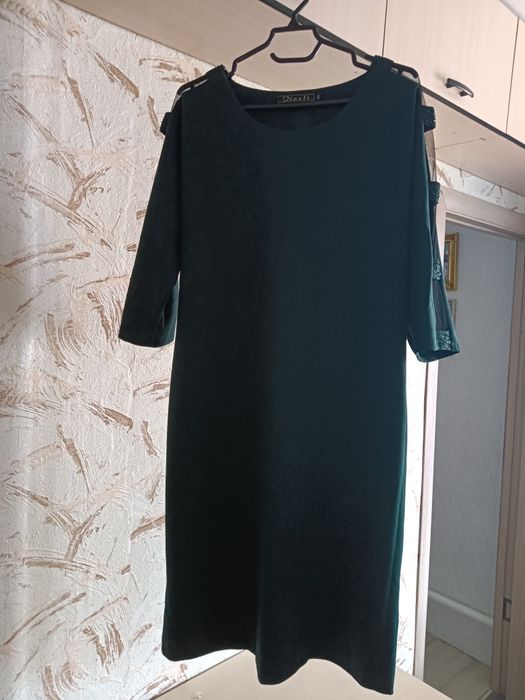 Продам два вечерних платья