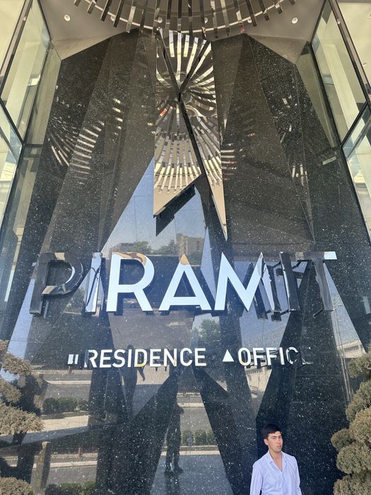 Сдается премиум готовый офис в Pyramit Tower 3/10/51 104 квадратных