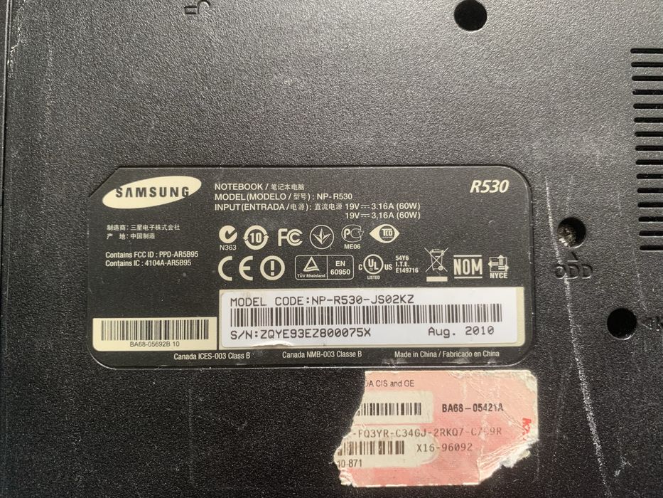 Прлдам ноут samsung R530