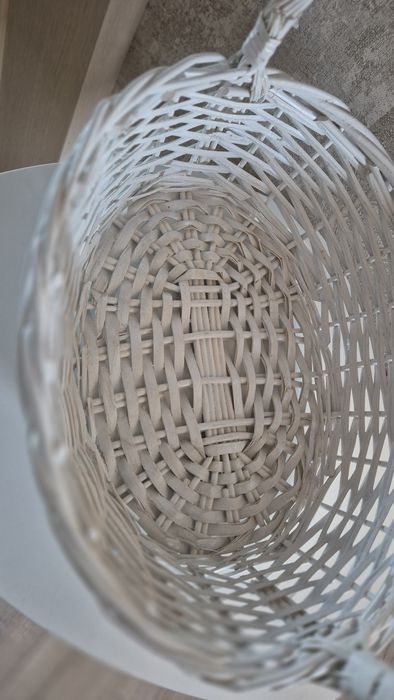 Продам корзину плетёную