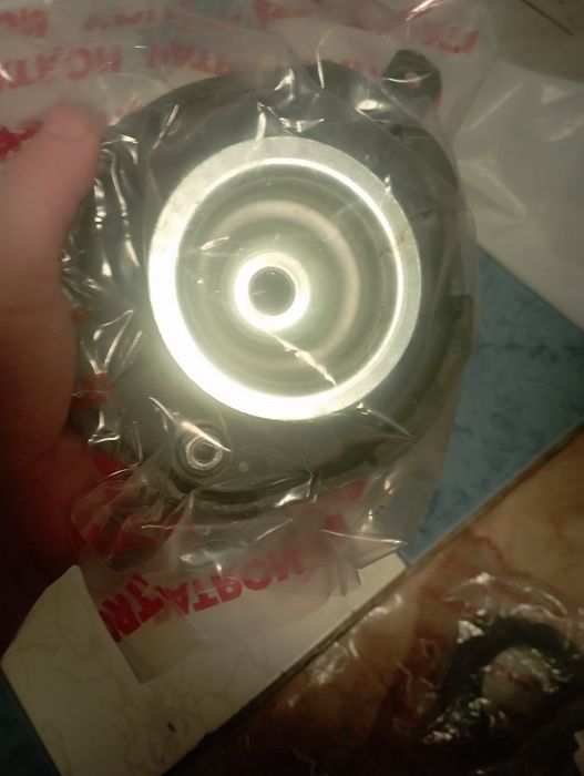 На Рено Сценик продам