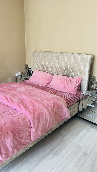 Pat dormitor       .