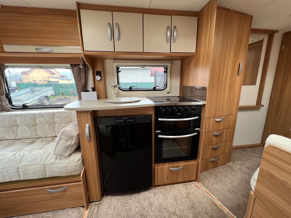 Lunar Quasar 2014 | Mover | Panou Solar | Duș separat | Stare excelentă | 12.490 €