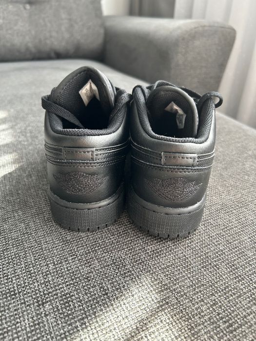 Чисто нови маратонки