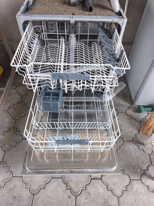 Посудомойка Аристон