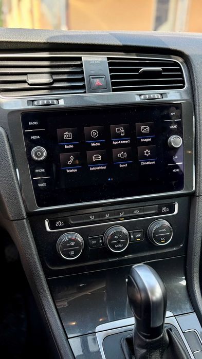 Vand VW GOLF 7 an 2020 BENZINA CNG