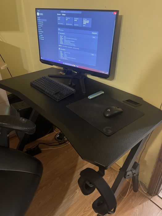 Продавам Компютър