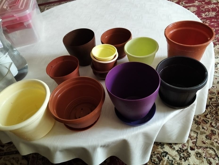 Продам цветочные горшки