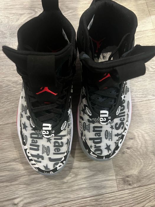 Продам кроссовки nike