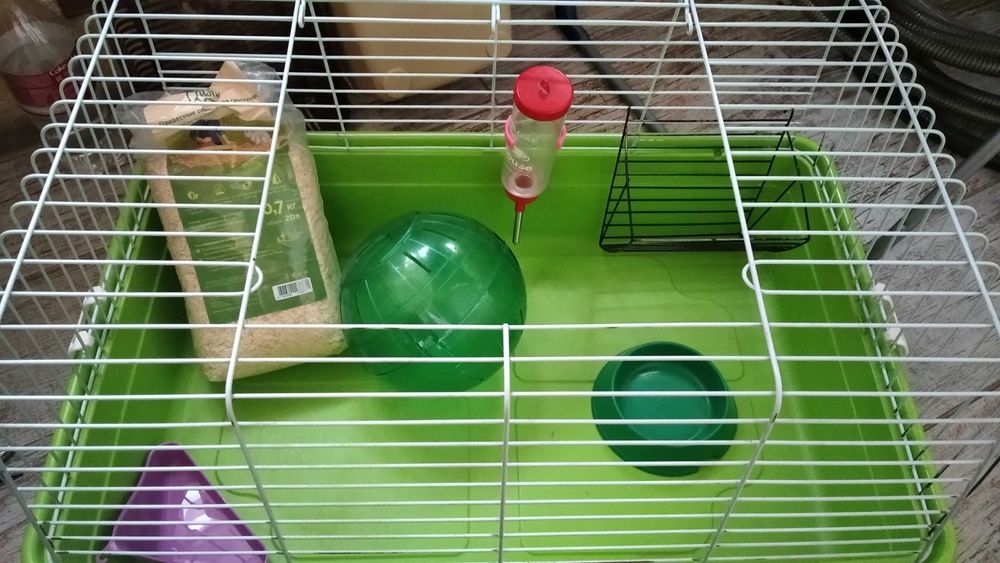 Продам клетку для крупных грызунов