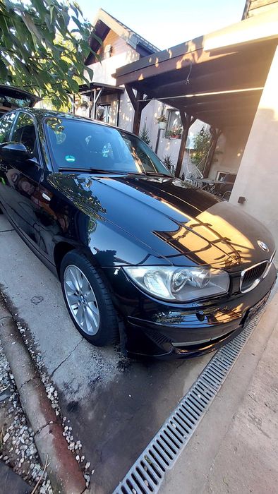 Bmw 118i/2.0 143 cp/ Navigatie/Trapă/Xenon/Angel Eyes/