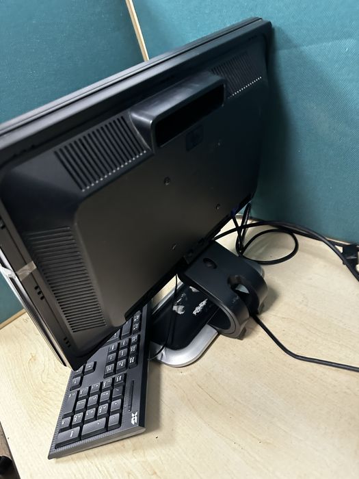 Продаю Мониторы