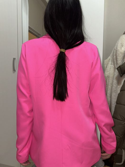 Продам женский пиджак розовый