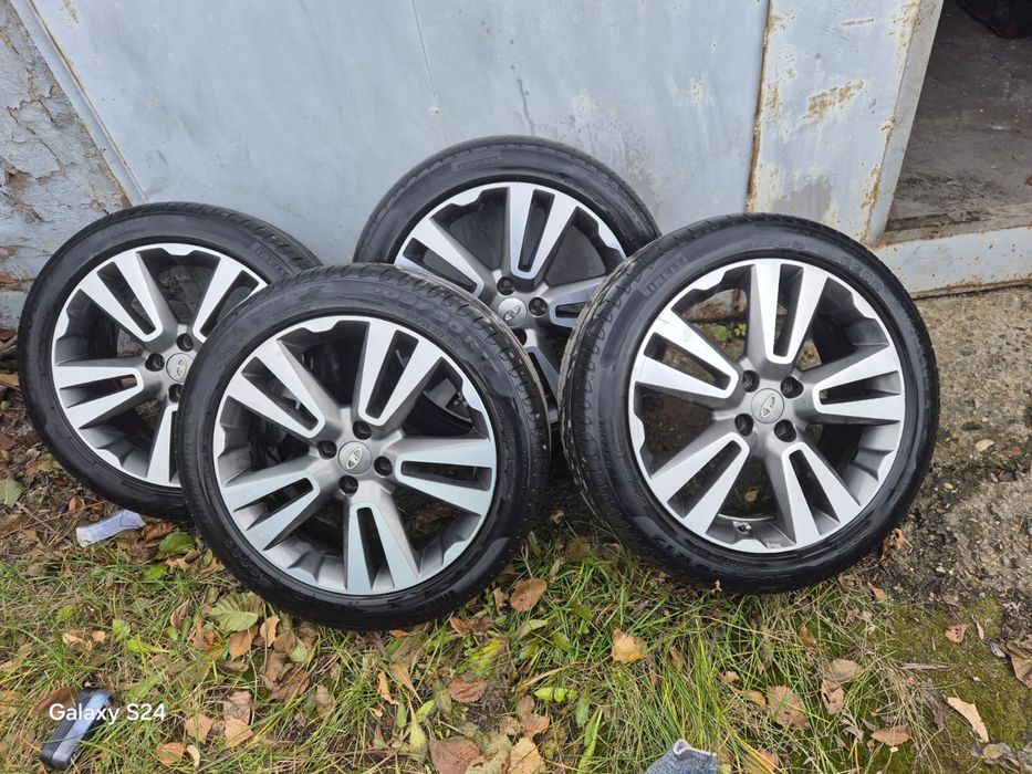 Шины СРОЧНО продаю