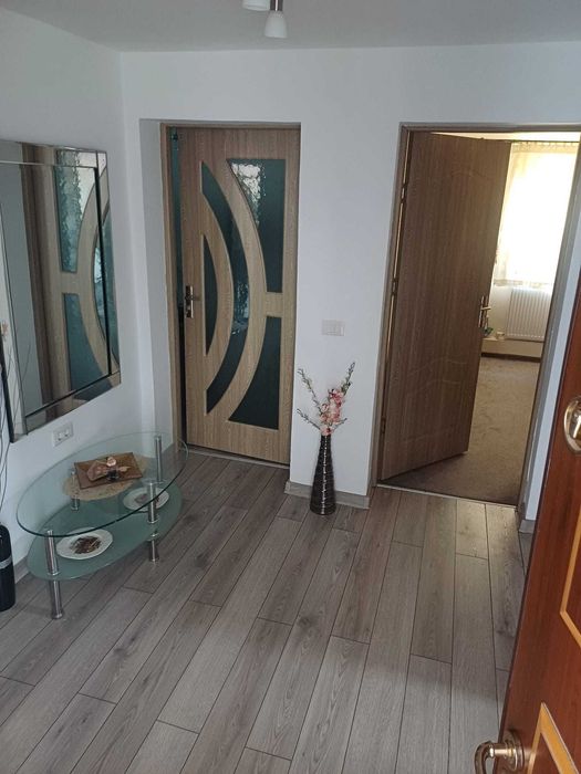 Apartament  3 camere decomandat