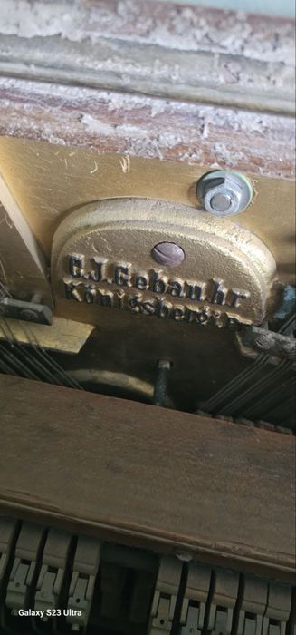 Продается пианино и радио немецкие!