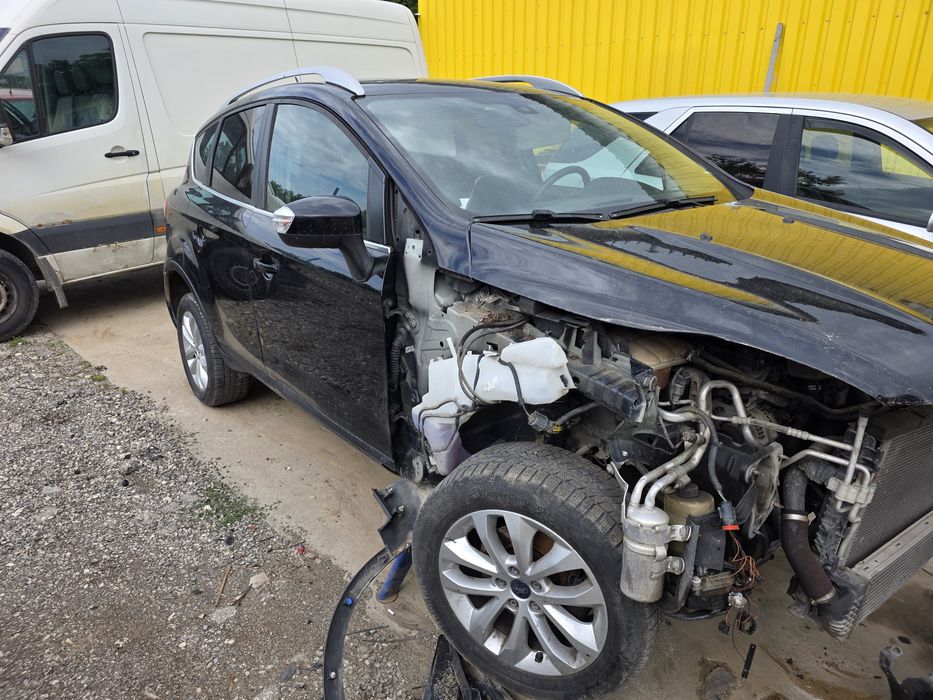 Ford kuga 2011 година ударен