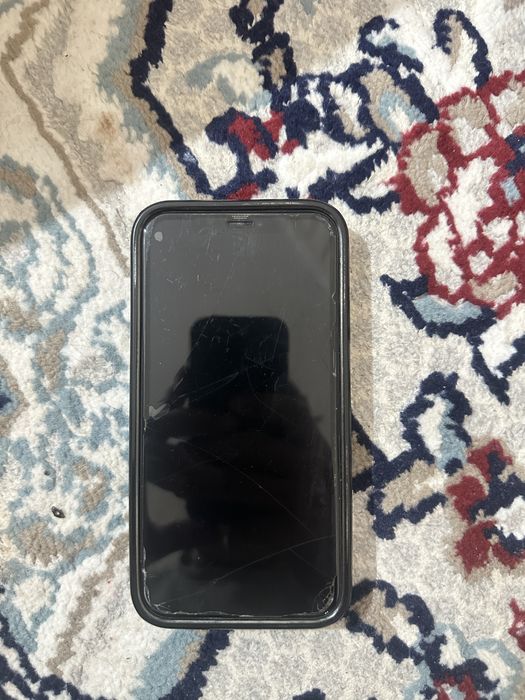 Iphone 11 продается