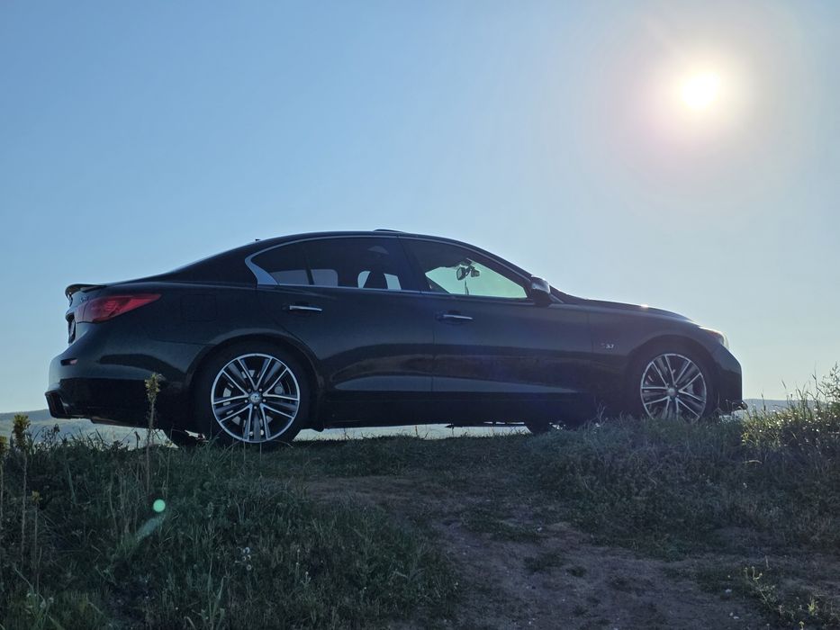 Infiniti q50 s 3.7 LPG