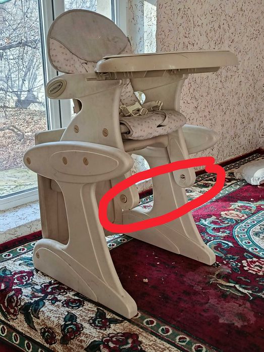 Стульчик для кормления MAMALOVE