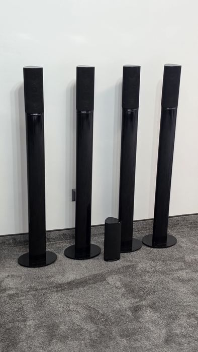 Sateliti Harman/Kardon dubli cu standuri