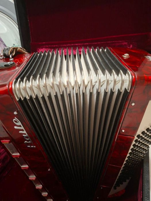 Acordeon Baille 96 basi 7 registre +2 la basi