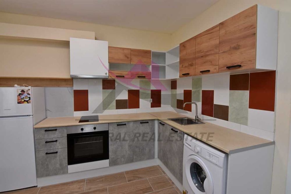 Дава се под наем Двустаен апартамент в Варна, Бриз - 60 кв.м за 368.73 € - Снимка #1