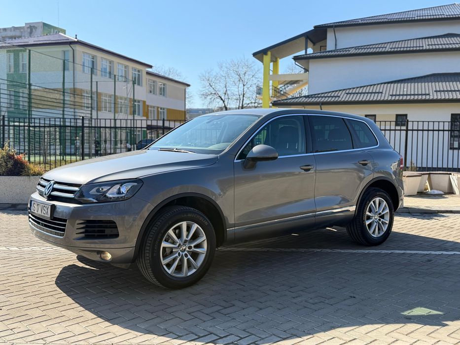 Vw Touareg 2014 - piele/ Led/camere 360 - anvelope noi Michelin