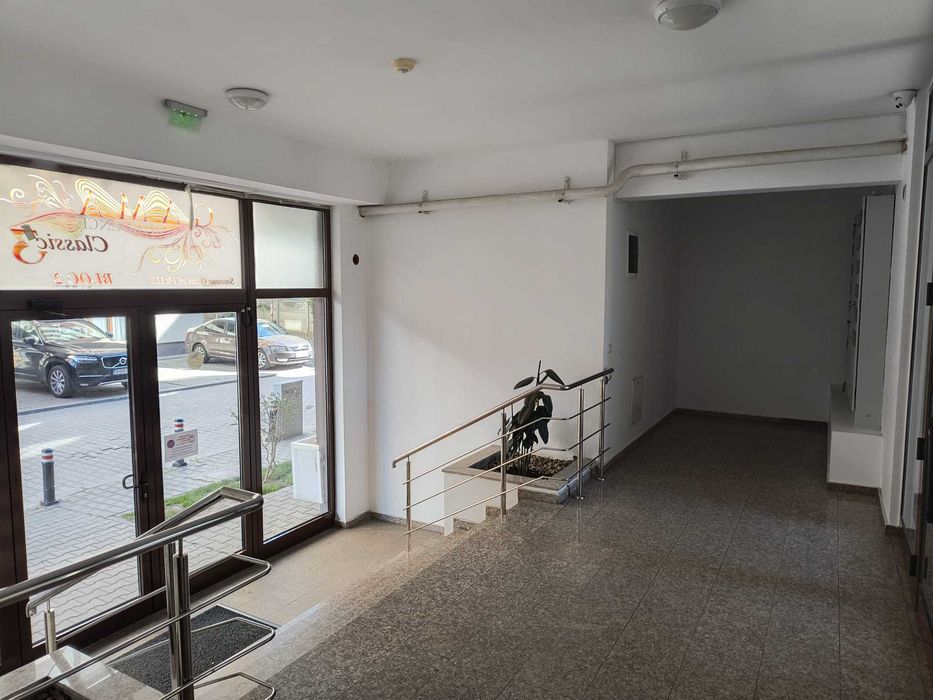 Proprietar, vând 2 Camere Premium 64mp,Tavan Înalt .