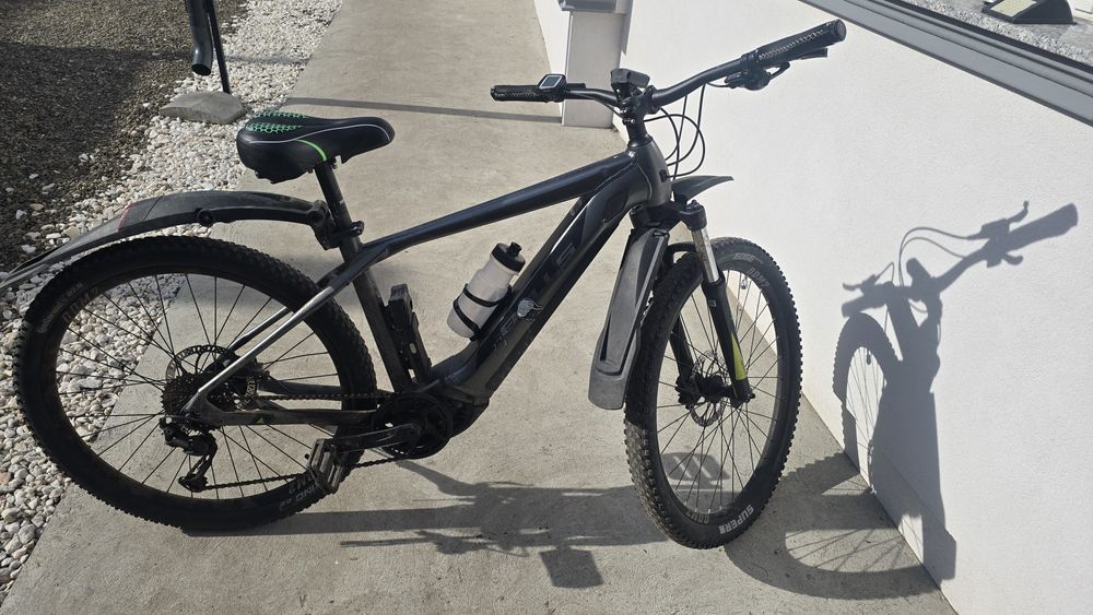 Vând bicicleta electrica Bulls