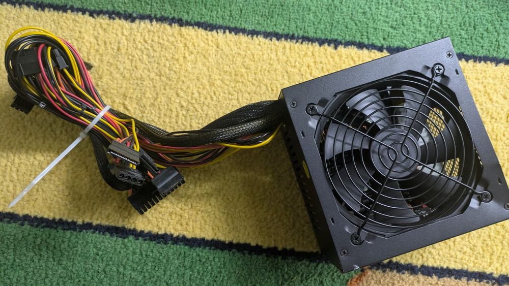 Продам блок питания 750 watt