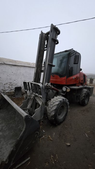 Погрузчик, кара 2в1 5тонналик