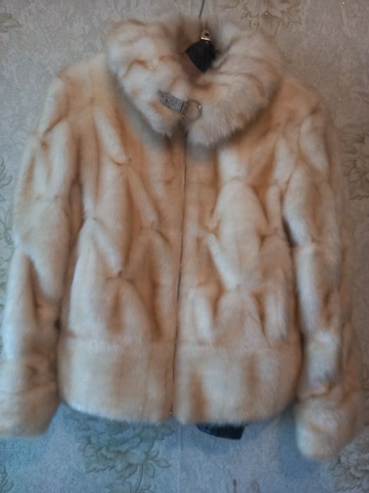 Шубка новая автоледи