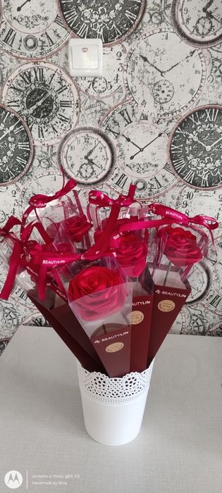 Сатенени рози -ръчно изработени